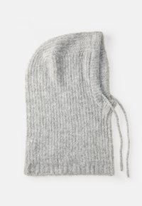 Γκρι πλεχτή μπαλακλάβα με ριμπ ύφανση. Διαθέτει κορδόνια για ρύθμιση. Φτιαγμένη από μαλακό, ζεστό υλικό για κρύο καιρό.