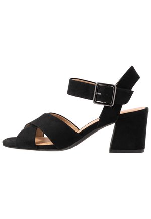s.Oliver Riemensandalette - black