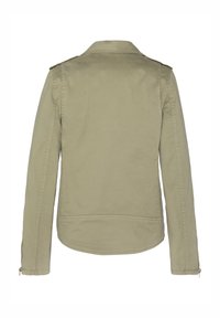 Giacca in cotone khaki con colletto strutturato, maniche lunghe e cerniere laterali. Presenta una texture liscia e un orlo leggermente curvo.