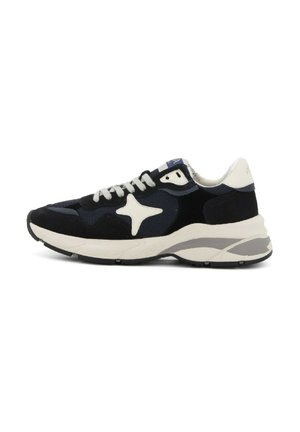 Sneaker nera e blu con una tomaia in tessuto testurizzato, accento di stella bianca, suola spessa beige e dettagli in argento sulla suola intermedia.