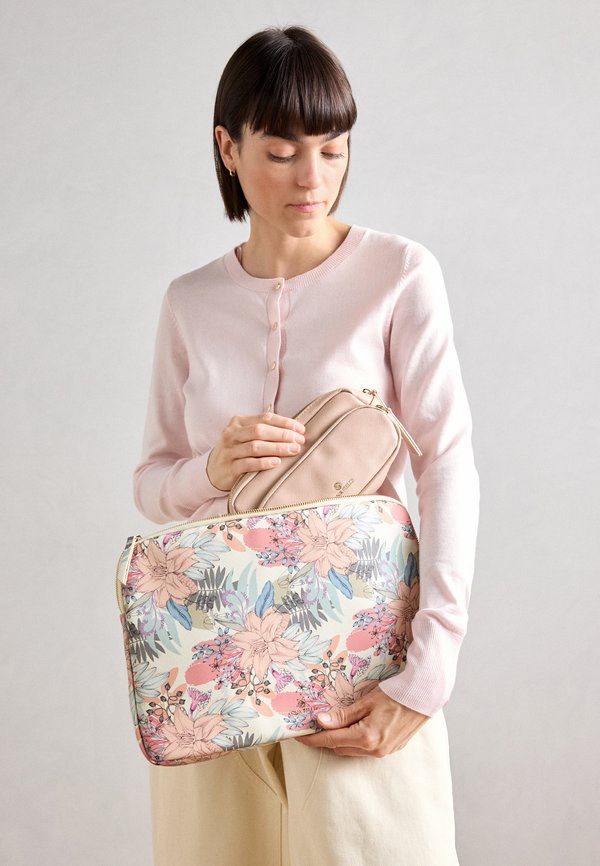 SET - Laptop bag - roser #215