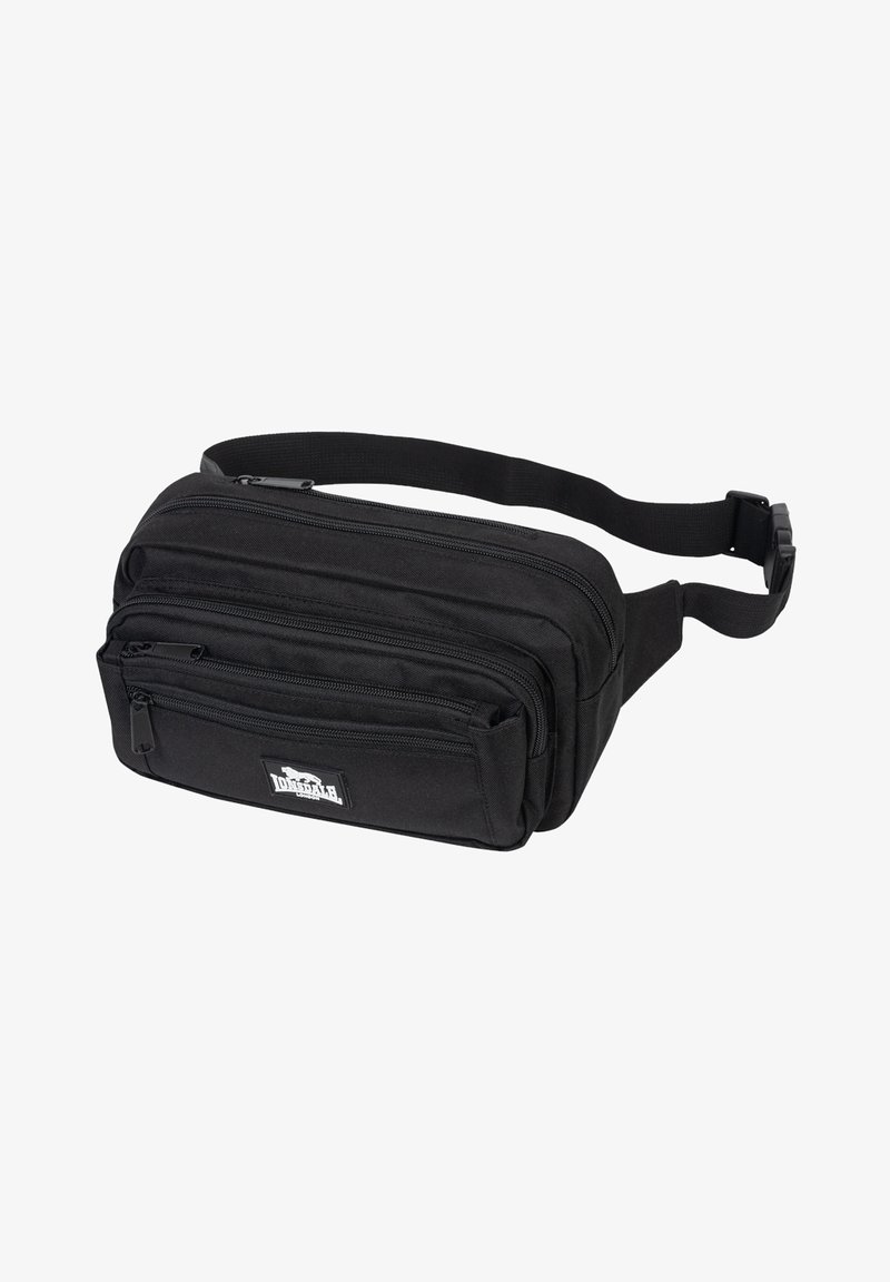 Sac à taille en tissu noir avec plusieurs compartiments zippés, sangle réglable, forme rectangulaire et un patch logo à l'avant.