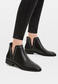 Stradivarius Ankle boot