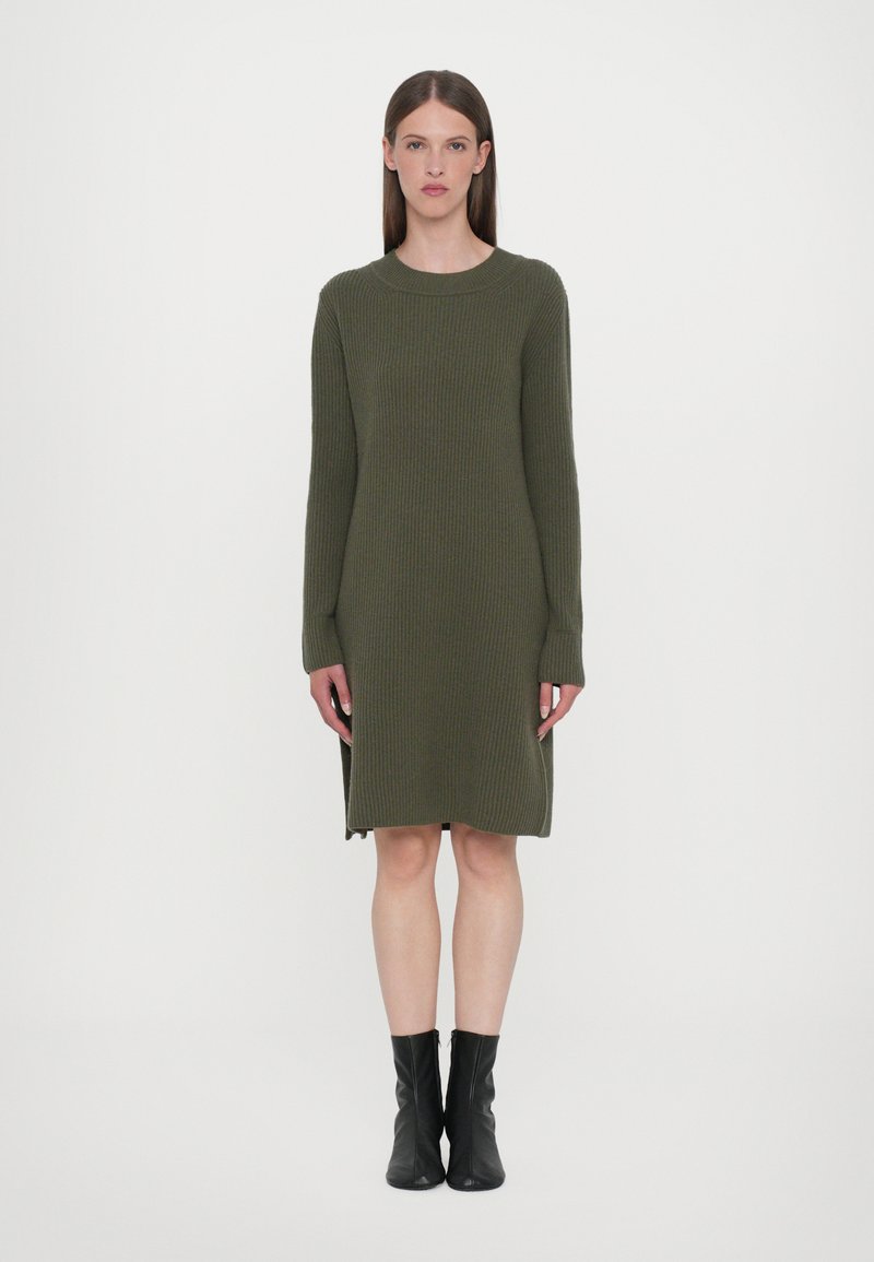 CLOSED CREW NECK DRESS LONG SLEEVE - Džemperkleita - forest green