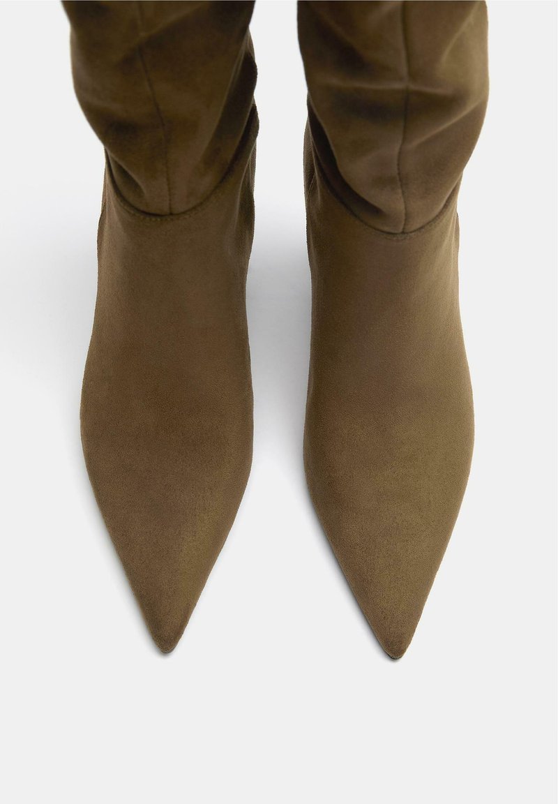Bottes Pull And Bear Daim Beige Taille 42 | Style Chukka - Occasion Bon état