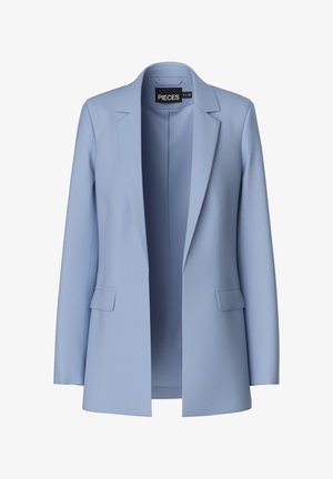 Világoskék blézer sima anyagból, sálgallérral, két elülső zsebbel és nyitott frontháttal rendelkezik, amelynek nincsenek zárói.