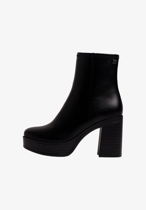 mtng, BOTINES DE TACÓN NEW 67 - Stivaletti con plateau - black