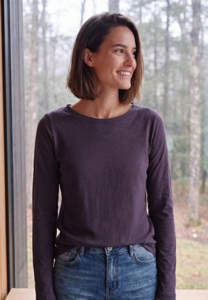 Cecil, LONG-SLEEVE TOP WITH BOAT NECK - T-shirt à manches longues - lilac shadow