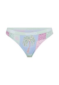 Bas de bikini taille basse avec motifs patchwork pastel comprenant un palmier, des feuilles et des formes abstraites en tons rose, bleu et vert.