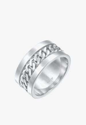 El anillo de plata presenta un diseño de eslabón de cadena en el centro, con bordes pulidos y una banda texturizada. Marcado con "925", lo que indica plata de ley.