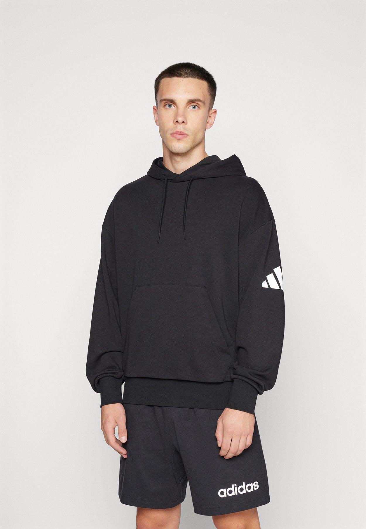 ESSENTIALS LOSE FIT HOODIE