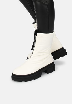 MOON - Enkellaarsjes met plateauzool - white