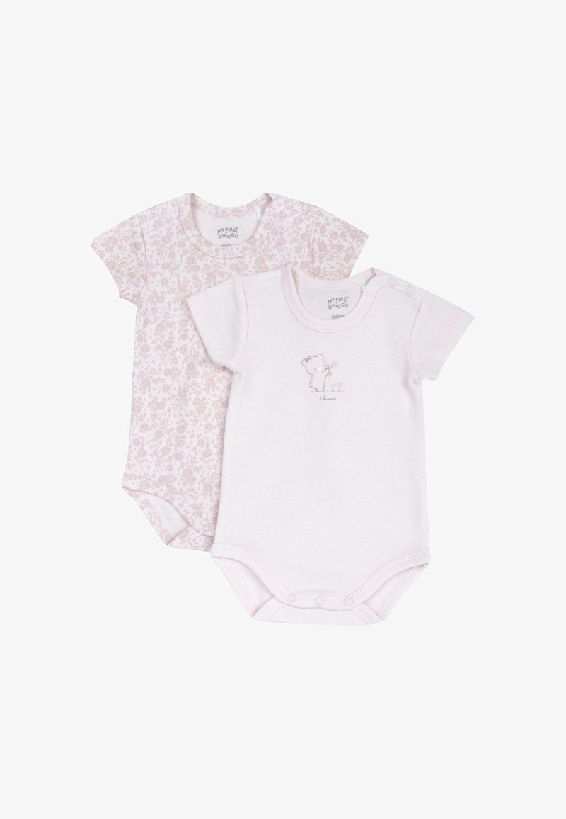 Deux bodies pour bébé à manches courtes, l’un rose pâle avec un petit motif animalier, l’autre avec un motif floral intégral en rose clair.