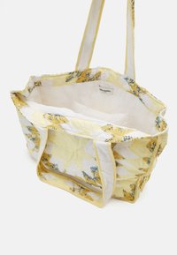 Lollys Laundry FREMONTLL BAG - Torba za nakupovanje - light yellow