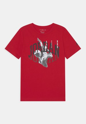 UP AND UNDER TEE - T-shirt med print - gym red