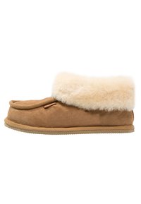 LENA - Slippers - chestnut