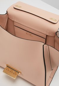 ZAC Zac Posen Plecak