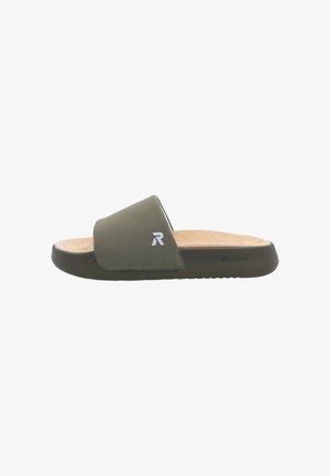 Sandale verte avec une tige lisse, semelle intérieure rembourrée, semelle légère et un logo discret. Design minimaliste et bout ouvert.
