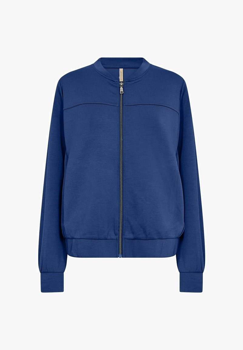 Navyblauwe bomberjack van zachte stof, met een rits aan de voorkant, ribgebreide boorden en subtiele stikseldetails op de borst.