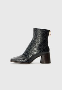 MOONOGRAM BLOCK - Stiefelette - black