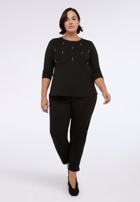 Fiorella Rubino CON LAVORAZIONE A ROMBI - Camiseta de manga larga - nero