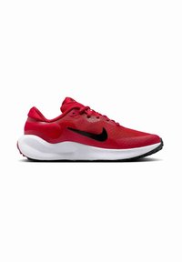 Zapatilla deportiva roja con una parte superior de malla, logo de Nike en negro, collar acolchado y una entresuela blanca. Presenta una suela exterior de goma texturizada.