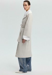 Touché Privé RAGLAN SLEEVE OVERSIZE   - Trenci - stone