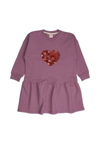 Lila Kleid mit langen Ärmeln, gerafftem Rock, das ein herzförmiges Pailletten-Patch mit floralen Mustern in roten und pinken Tönen auf der Brust zeigt.