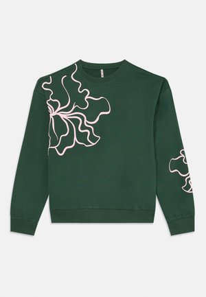 Felpa verde con design floreale rosa fluente sul lato sinistro e sulle maniche, realizzata in tessuto morbido con polsini e orlo a coste.