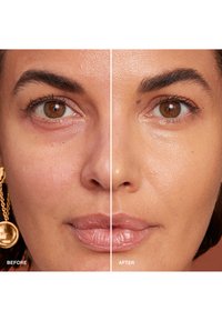 Bobbi Brown VITAMIN ENRICHED FACE BASE  - Soin de jour