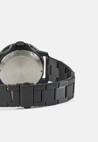 Armani Exchange Uhr - black