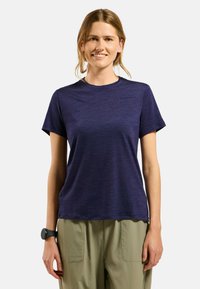 Navy blue short-sleeve t-shirt, round neckline, made of lightweight material, with subtle texture and a small logo on the left chest.