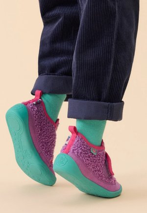 Affenzahn, AFFENZAHN UNISEX - Slippers - lila