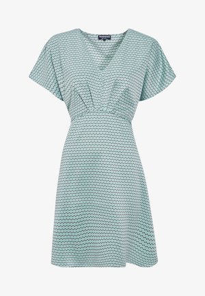 Abito verde chiaro con scollatura a V e maniche corte, caratterizzato da un motivo geometrico in verde scuro e nero. Vita elasticizzata per una vestibilità comoda.