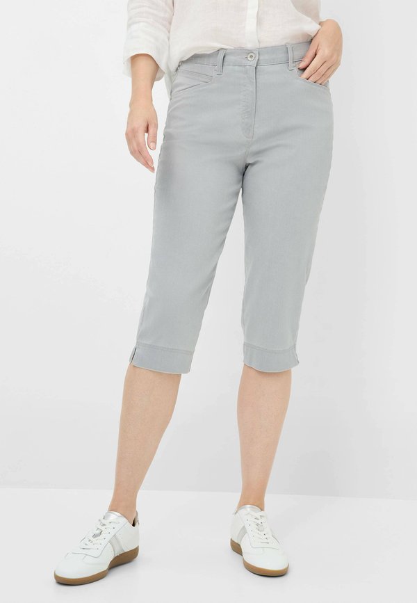 STYLE CAREN CAPRI - Jeans Shorts - denim hellgrau