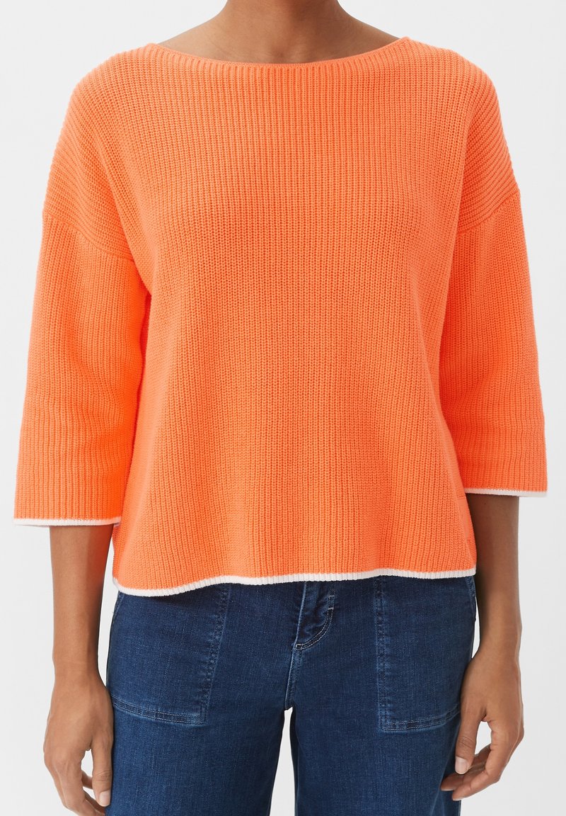 comma casual identity Sweter