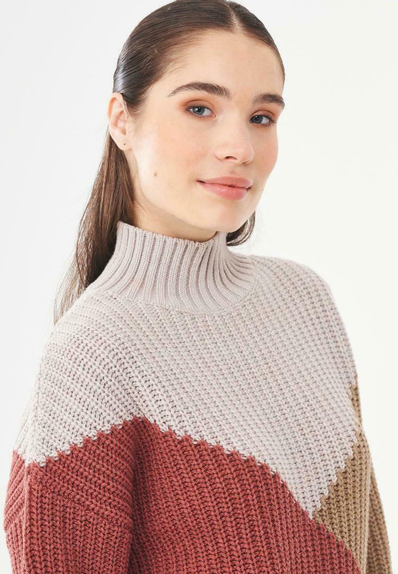Damen Strickjacken | ORGANICATION COLOR BLOCK Strickpullover ginger stone l.brown/beige - KC97463 Damen Strickjacken | ORGANICATION COLOR BLOCK Strickpullover ginger stone l.brown/beige - KC97463