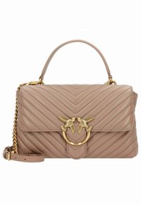 Bézs bőrbőr táska cikk-cakk mintával, arany színű kiegészítőkkel, madár alakú dísz a csaton, és levehető láncpánttal.