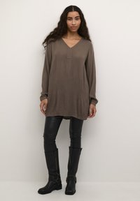 Kaffe KAAMBER V-NECK - Tunica - major brown