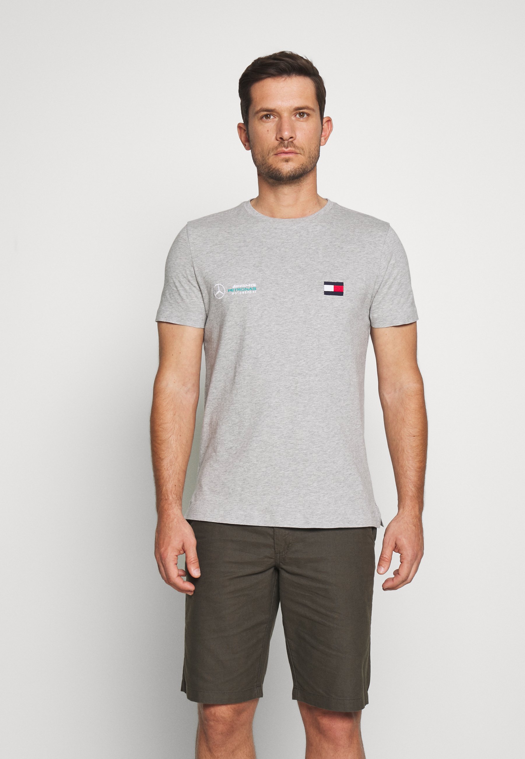 Demut Abschied Zurückhalten mercedes t shirt tommy hilfiger