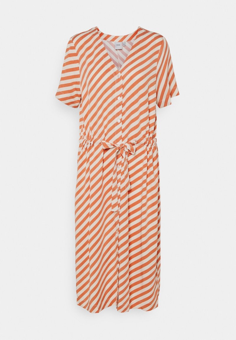 Robe midi à manches courtes avec rayures diagonales orange et blanches, boutonnée sur le devant, col en V et ceinture à nouer à la taille.
