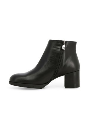 Stivaletti con plateau - nero