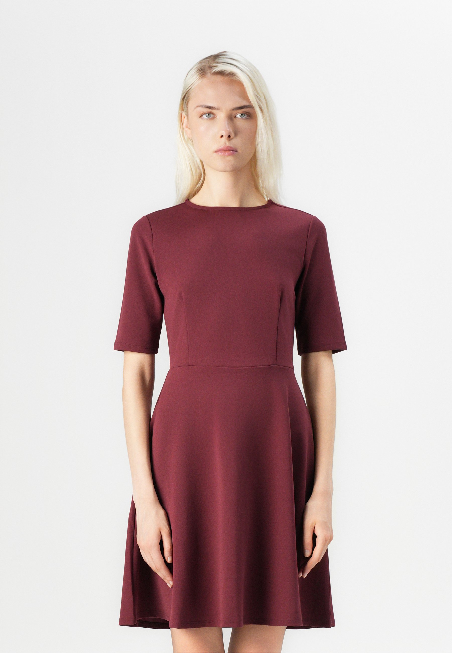 VILA VICLARA O NECK SHORT DRESS - Jersey dress - burgundy/bordeaux -  Zalando.ie