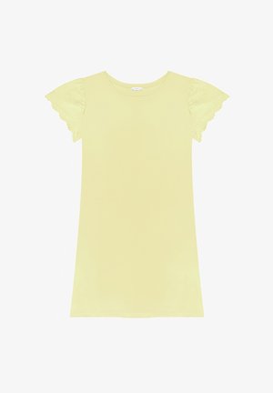 Lichtgele korte mouwen jurk met gegolfde kanten afwerking aan de mouwen en een ronde hals, afgebeeld op een witte achtergrond.