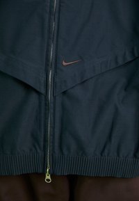 Thumbnail Image 7