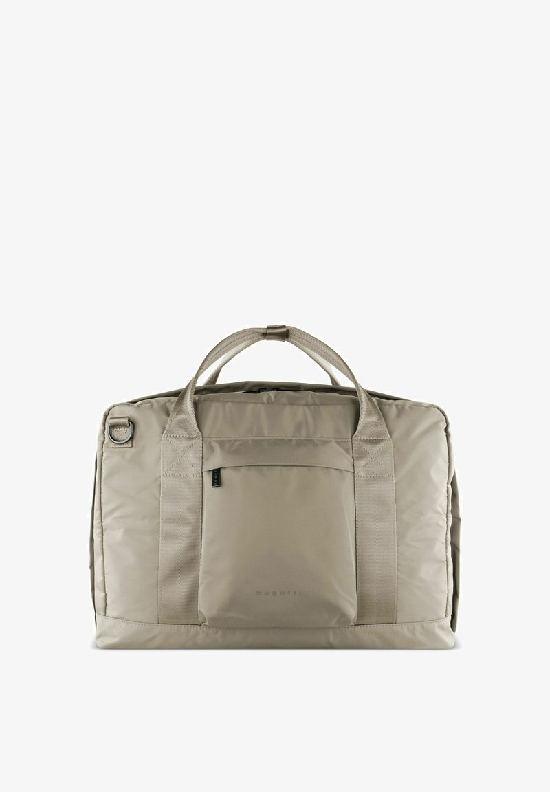 Bolsa grande de tela beige con doble asa, bolsillo frontal y marca sutil. Textura suave con forma rectangular estructurada.
