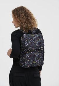 FABLE ENGLAND WILDERNESS - Dnevni ruksak - black