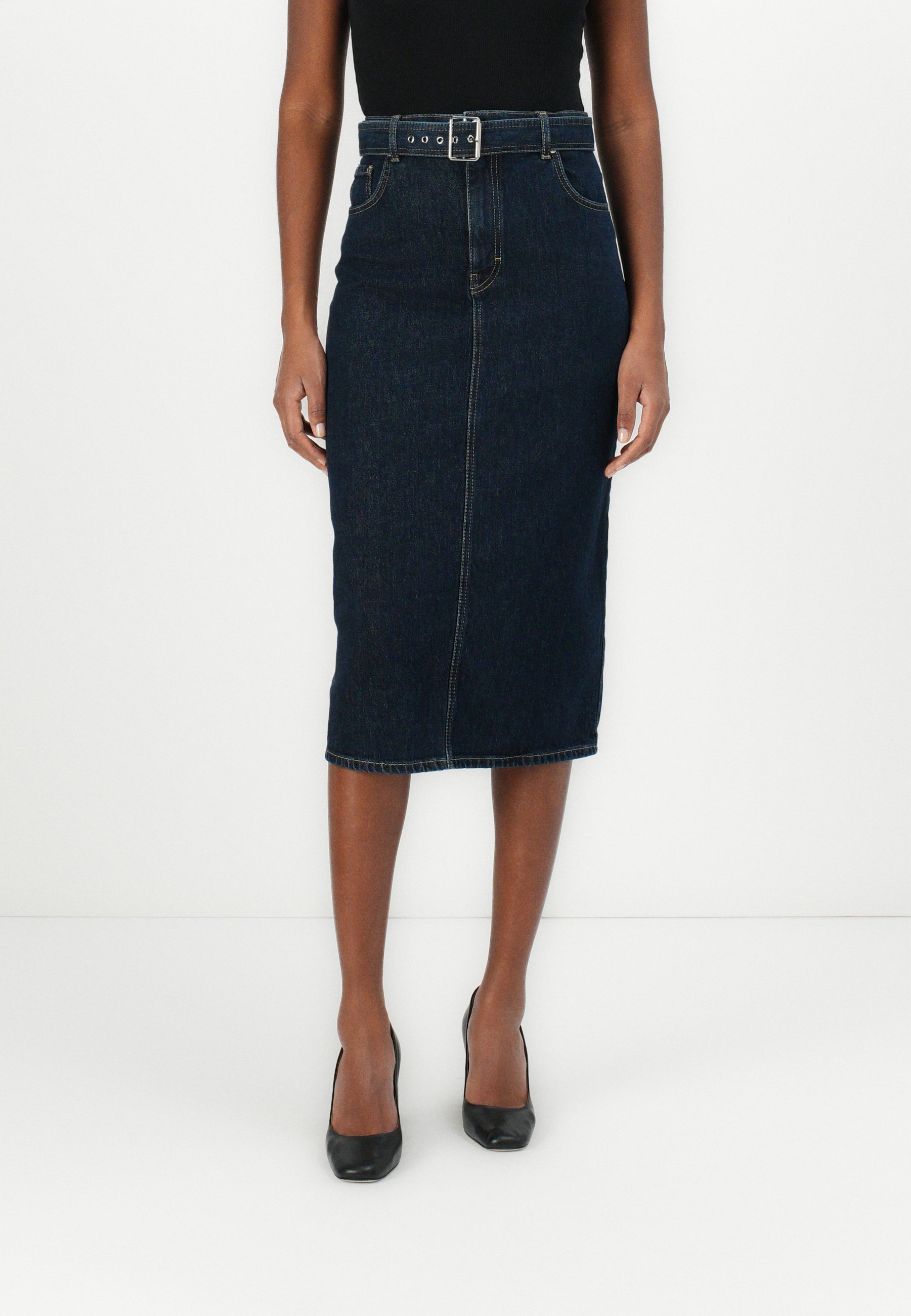 Jupe Crayon HUGO BOSS En Jean Stretch Bleu Délavé - Taille 10 - Femme - Parfaite Pour Le Bureau Ou Un Look Décontracté Chic