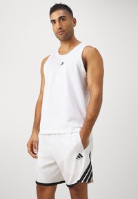 adidas Performance CRAZYLITE SHORT - Short de sport - white/black