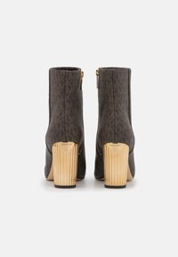 MICHAEL Michael Kors Botines de tacón - cognac